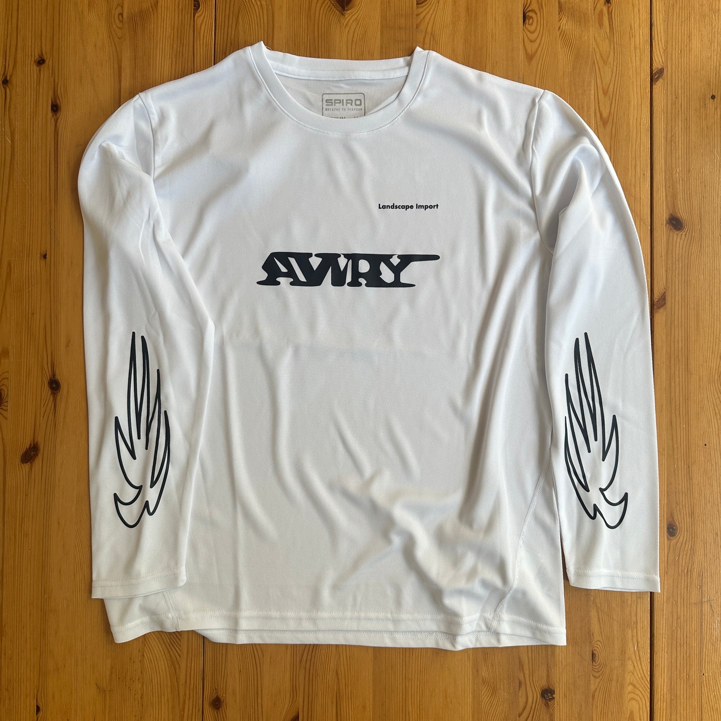 AWRY LONGSLEEVE TSHIRT - WHITE